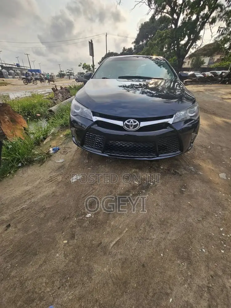 Toyota Camry XSE 4dr Sedan (2.5L 4cyl 6A) 2017 Black
