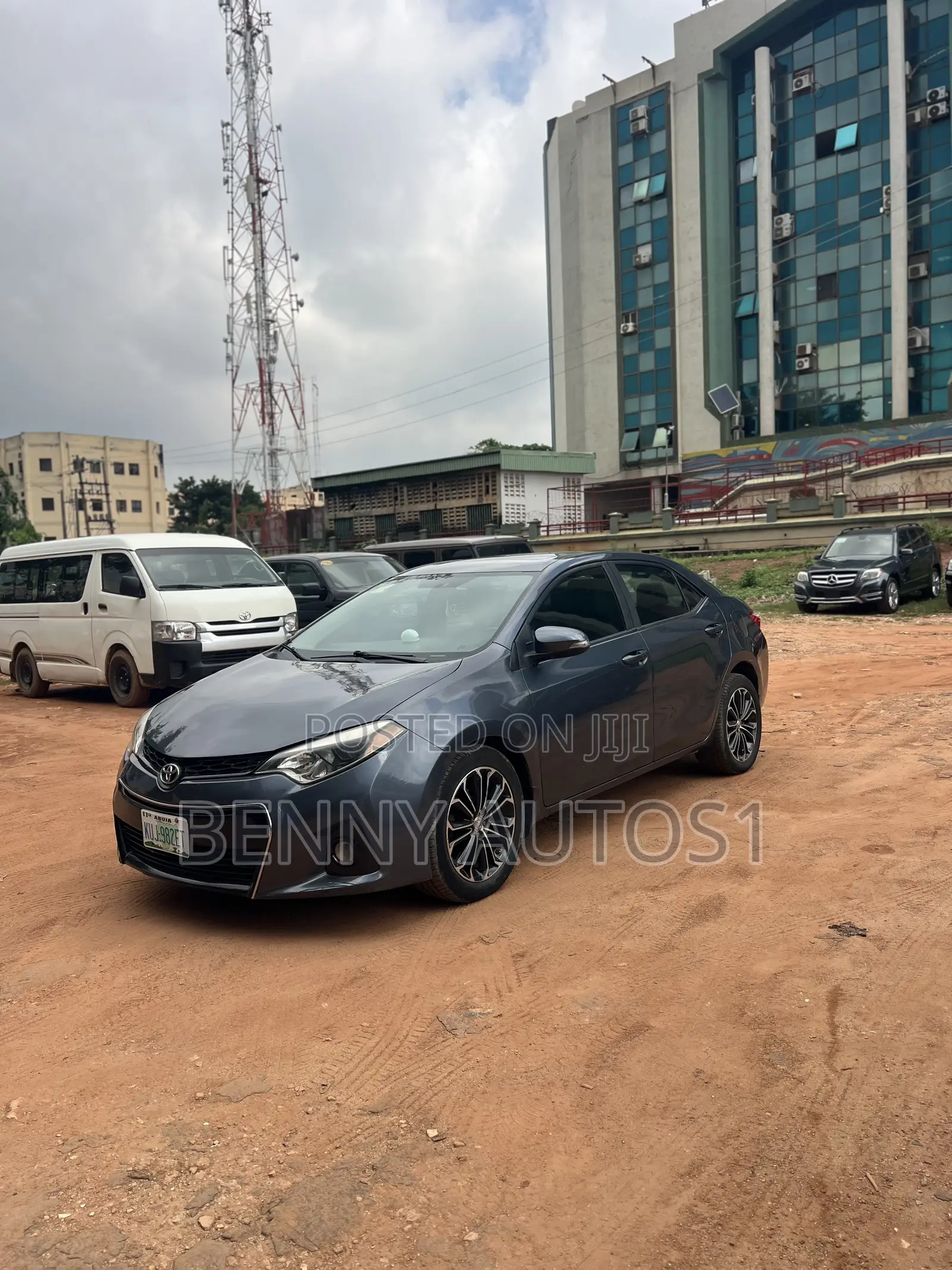 Toyota Corolla S 4dr Sedan (1.8L 4cyl CVT) 2014 Gray