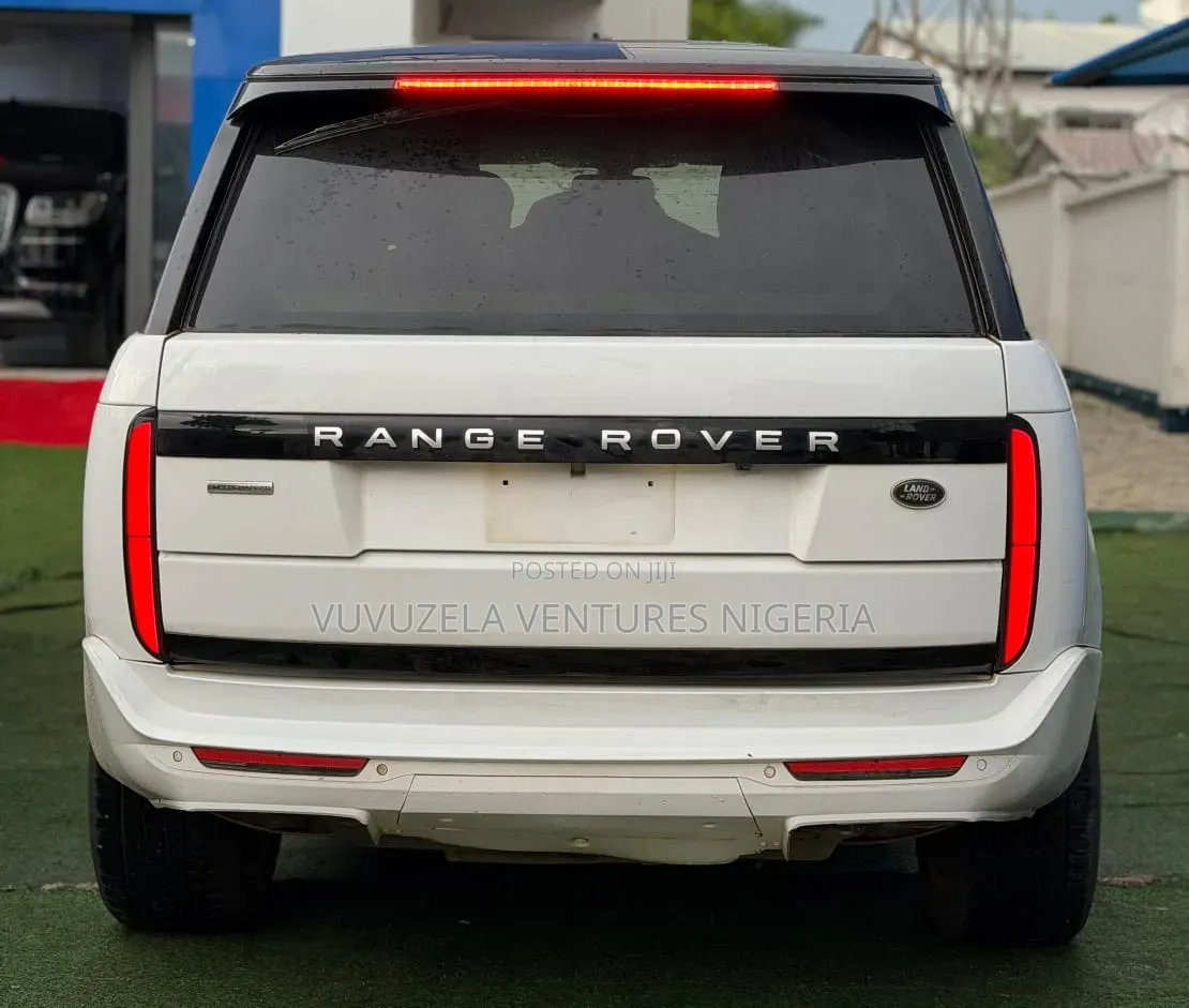 Land Rover Range Rover Vogue 2025 White