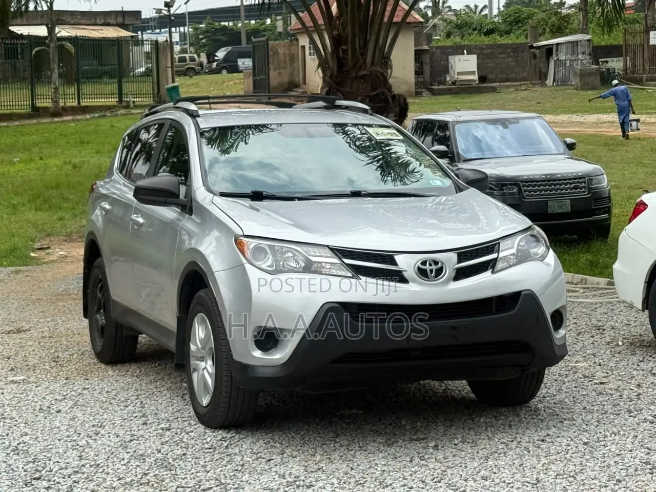Toyota RAV4 LE 4dr SUV AWD (2.5L 4cyl 6A) 2015 Silver
