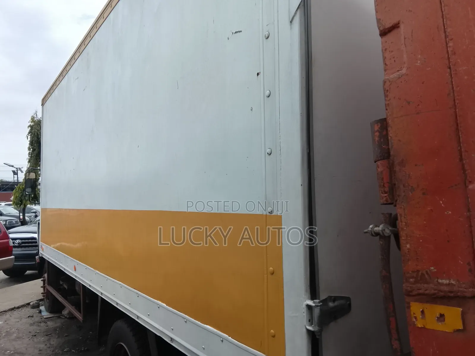 Counter Body Truck 814