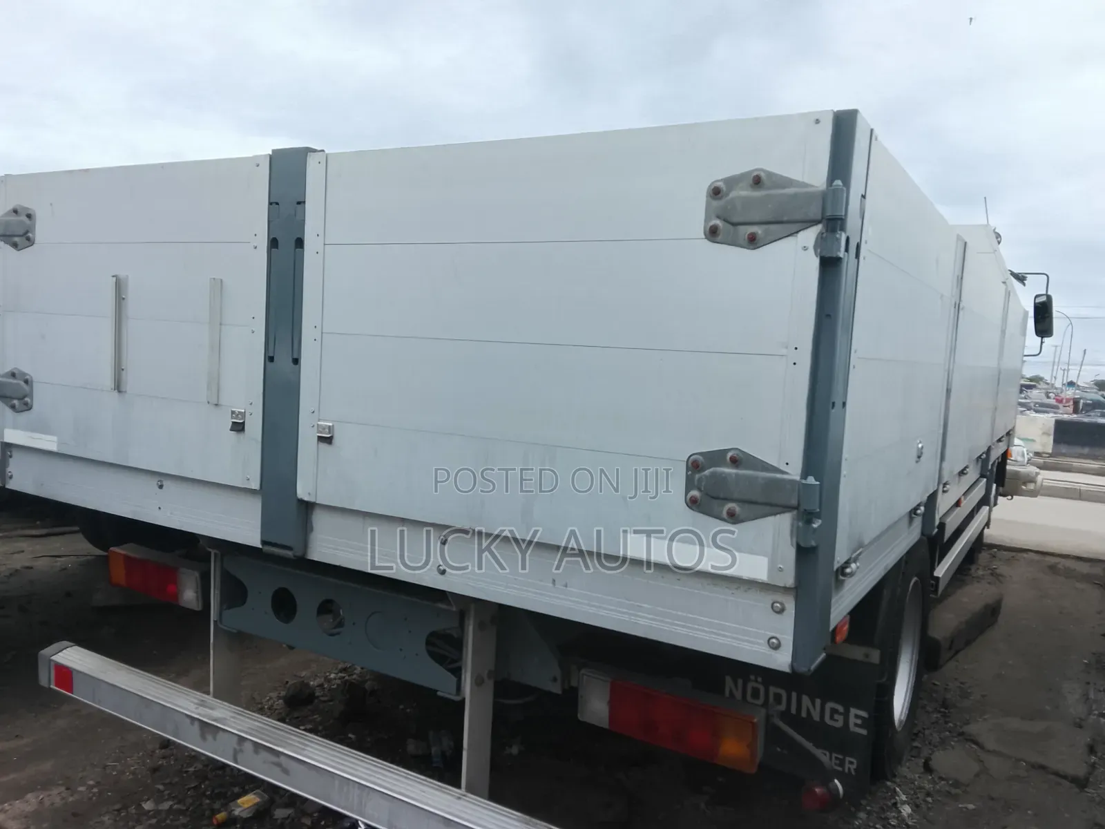 608 Truck Low Bed