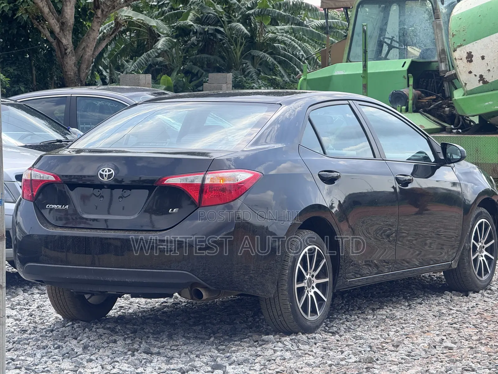 Toyota Corolla LE Premium 4dr Sedan (1.8L 4cyl CVT) 2016 Black