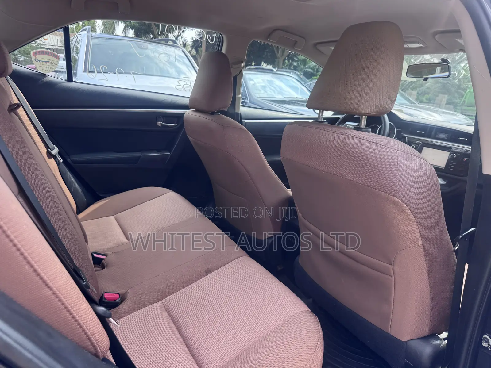 Toyota Corolla LE Premium 4dr Sedan (1.8L 4cyl CVT) 2016 Black