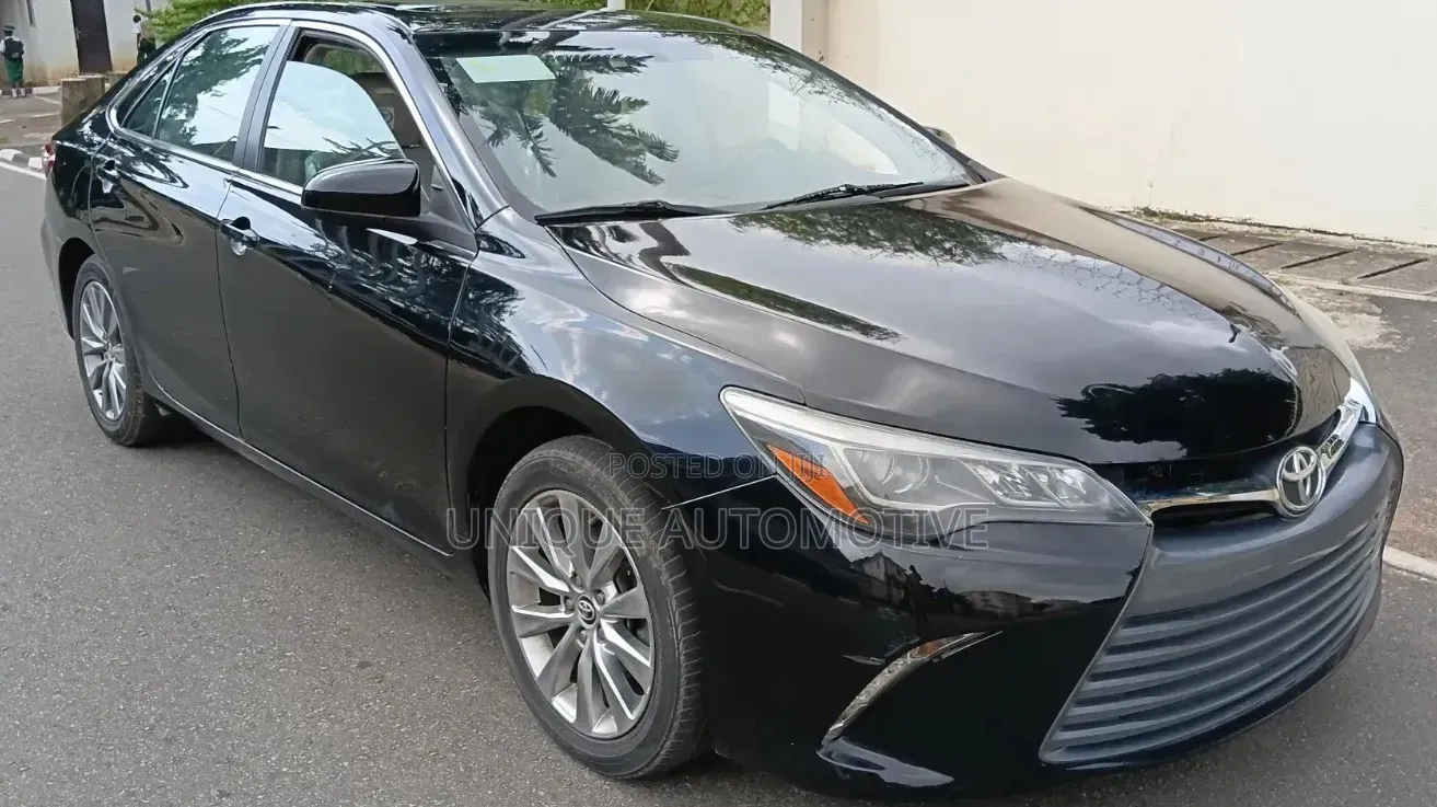 Toyota Camry XLE 4dr Sedan (3.5L 6cyl 6A) 2015 Black