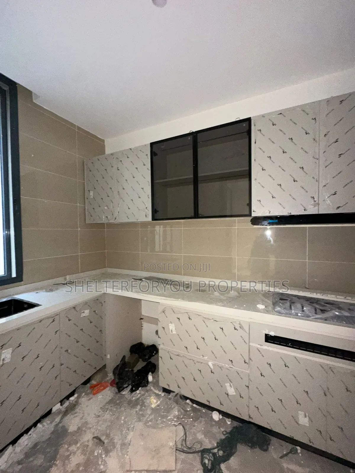 2bdrm Apartment in Lekki Phase 1 for sale