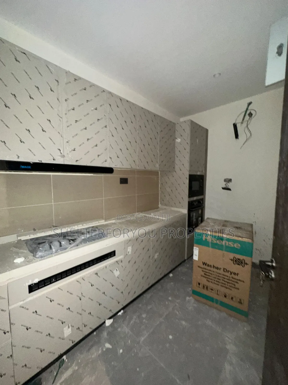 2bdrm Apartment in Lekki Phase 1 for sale