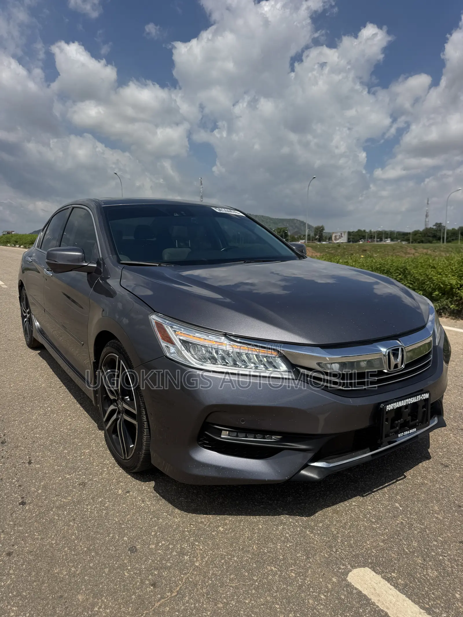 Honda Accord Touring V6 4dr Sedan FWD (3.5L 6cyl 6A) 2017 Gray