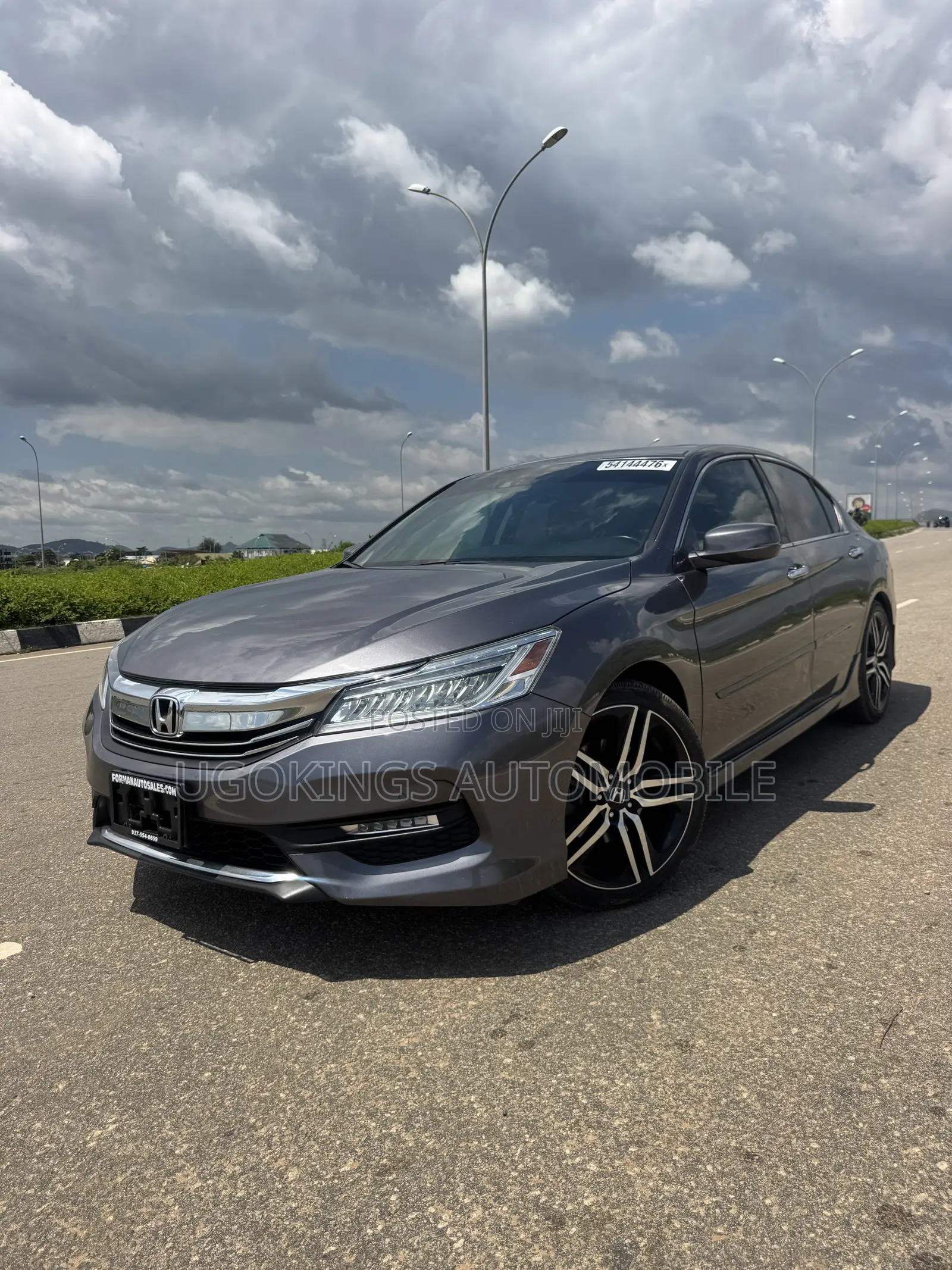 Honda Accord Touring V6 4dr Sedan FWD (3.5L 6cyl 6A) 2017 Gray
