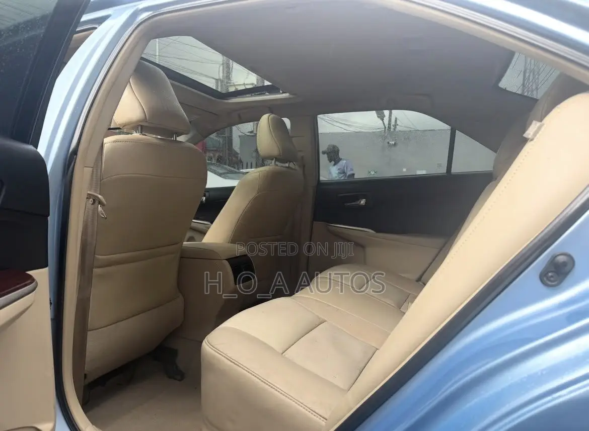 Toyota Camry XLE V6 4dr Sedan (3.5L 6cyl 6A) 2013 Blue