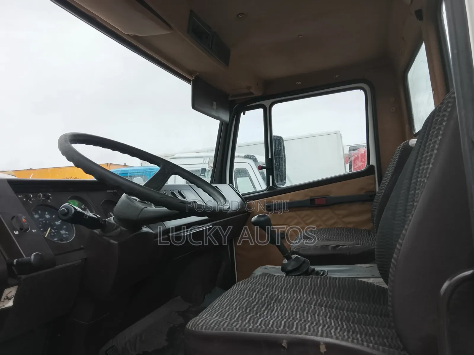 Mercedes-Benz 814