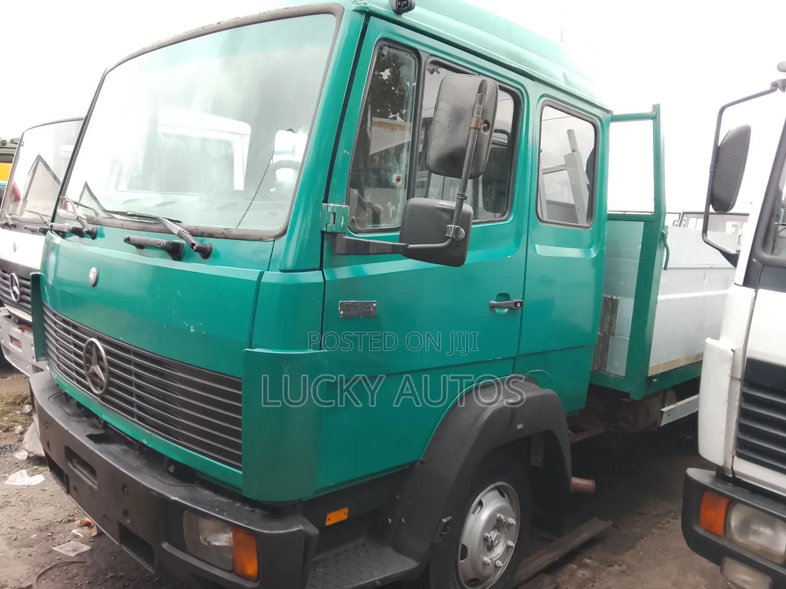 Mercedes-Benz 814 2000 Green