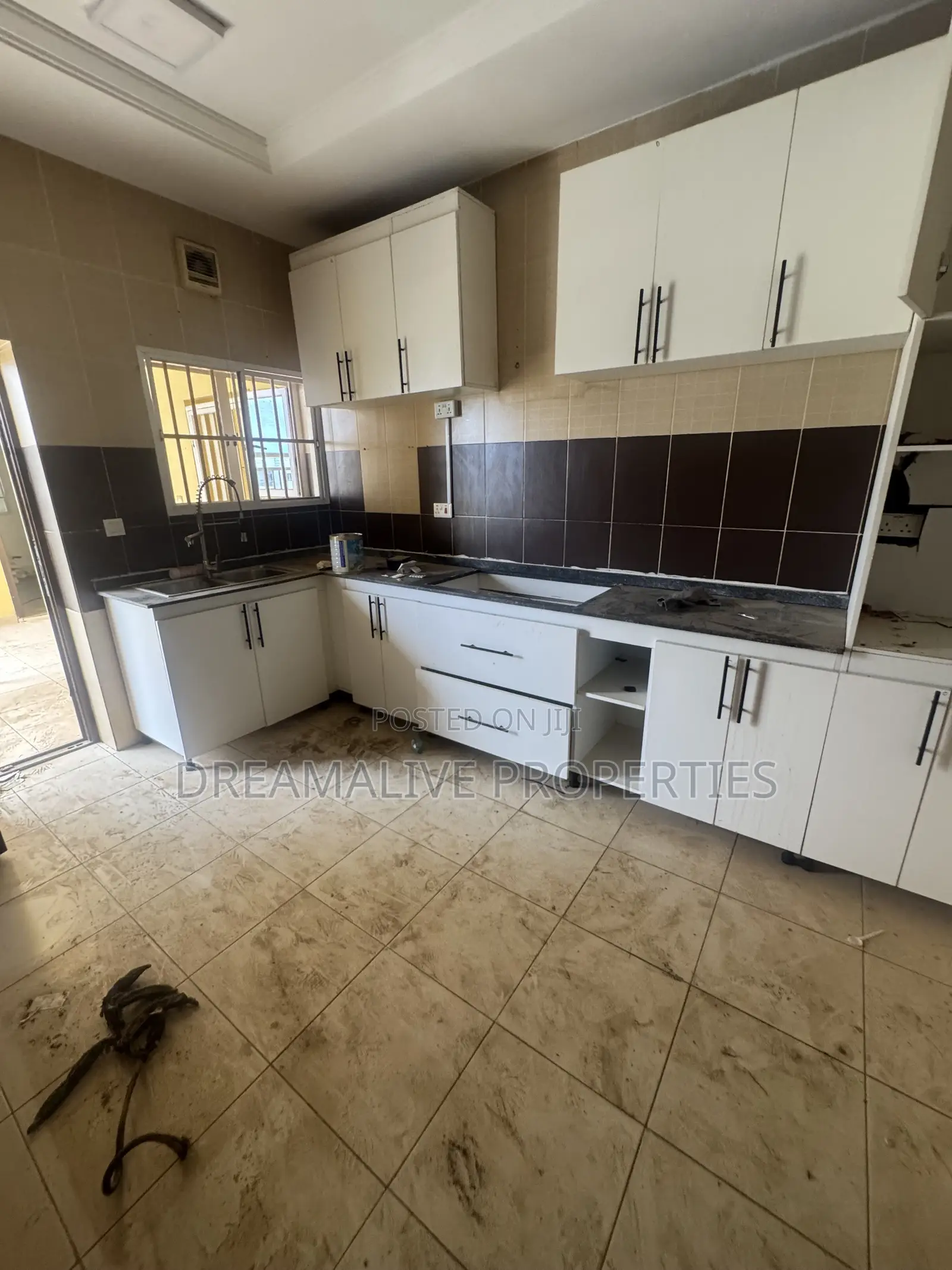 3bdrm Apartment in Life Camp for rent