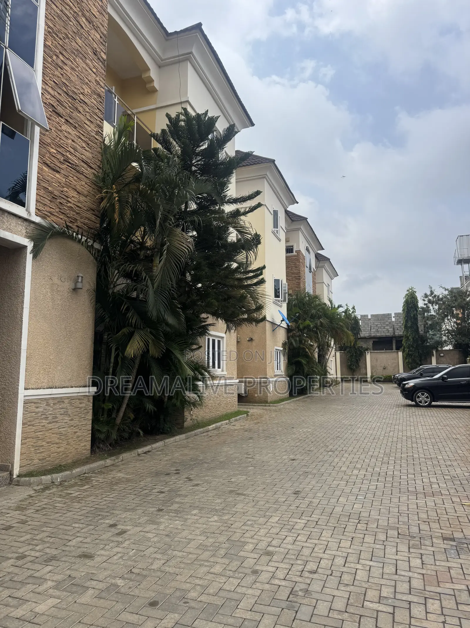 3bdrm Apartment in Life Camp for rent