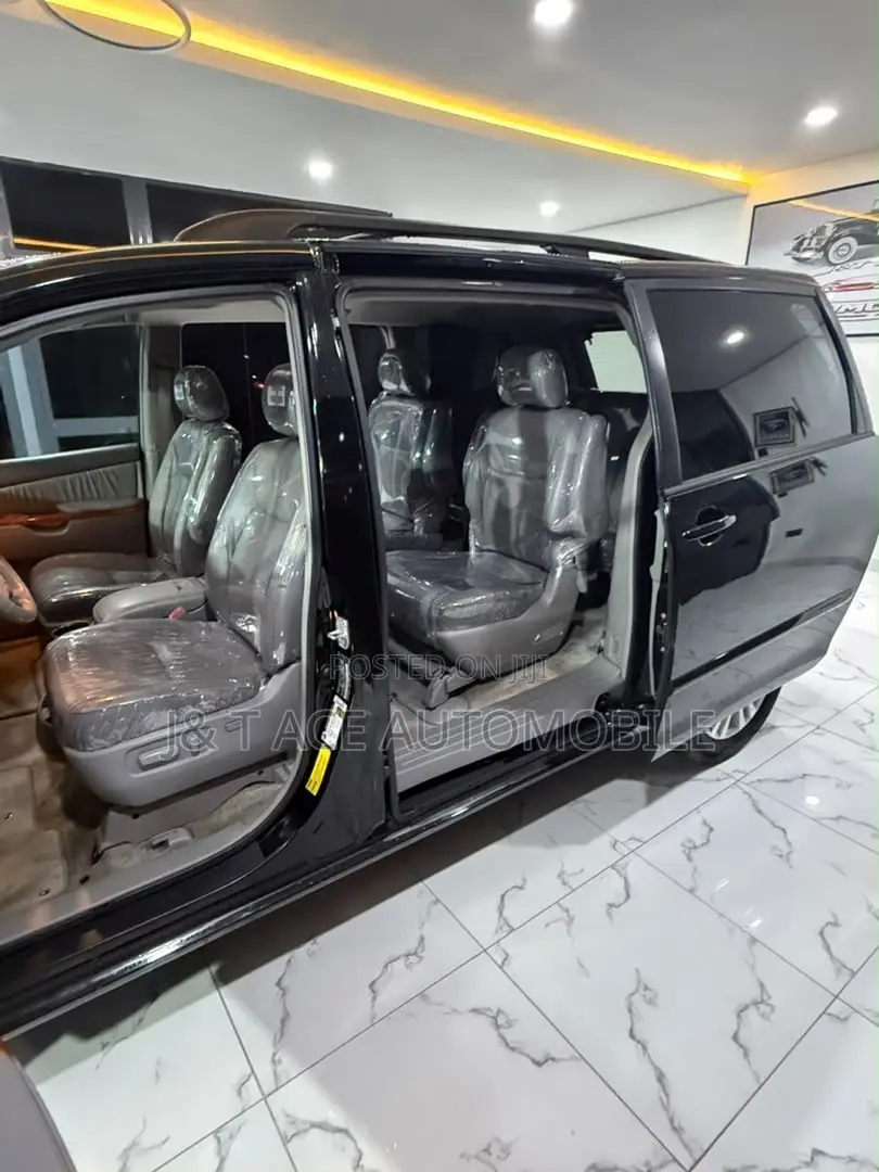 Toyota Sienna 2008 Black