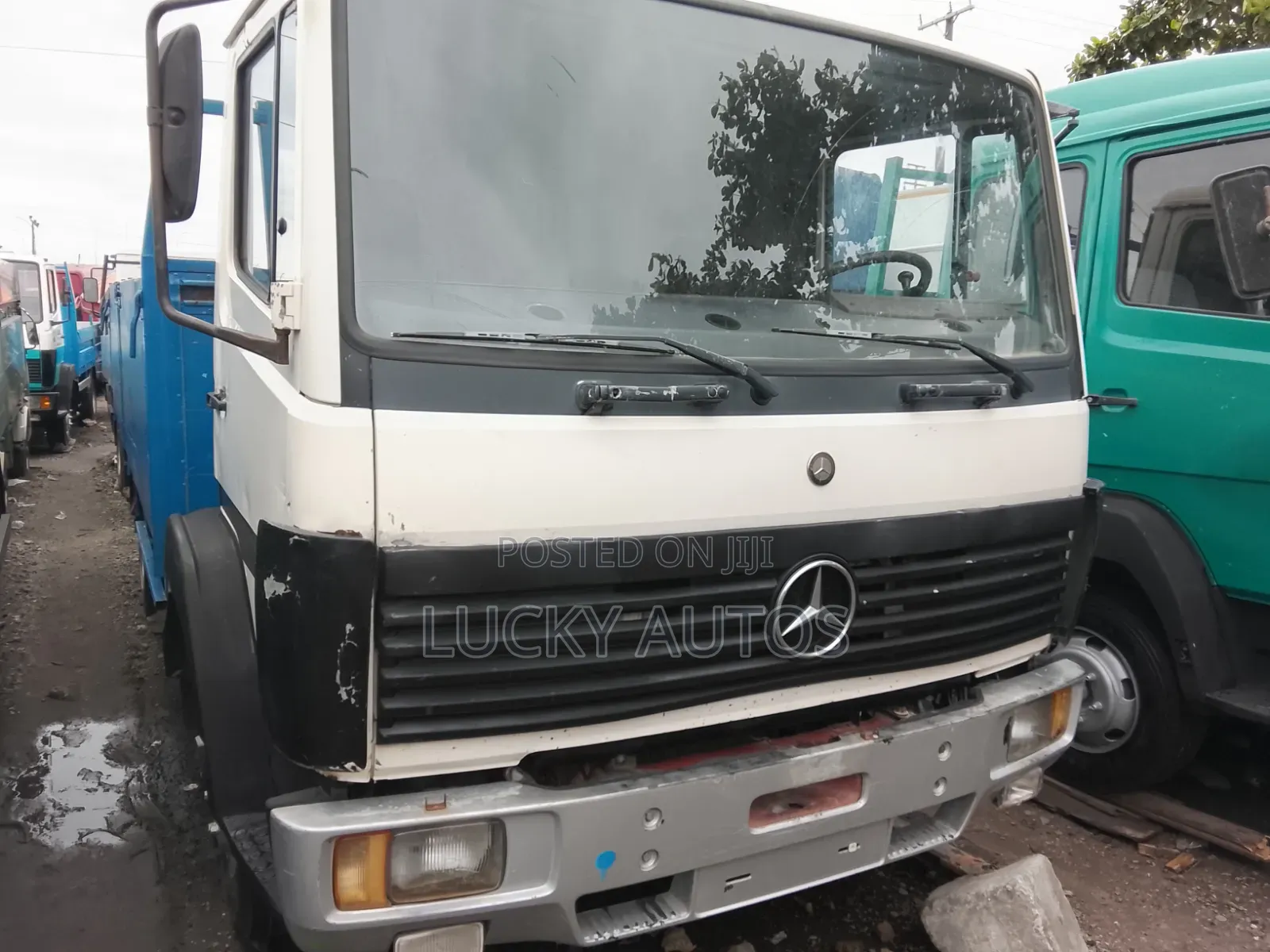 Mercedes-Benz 814