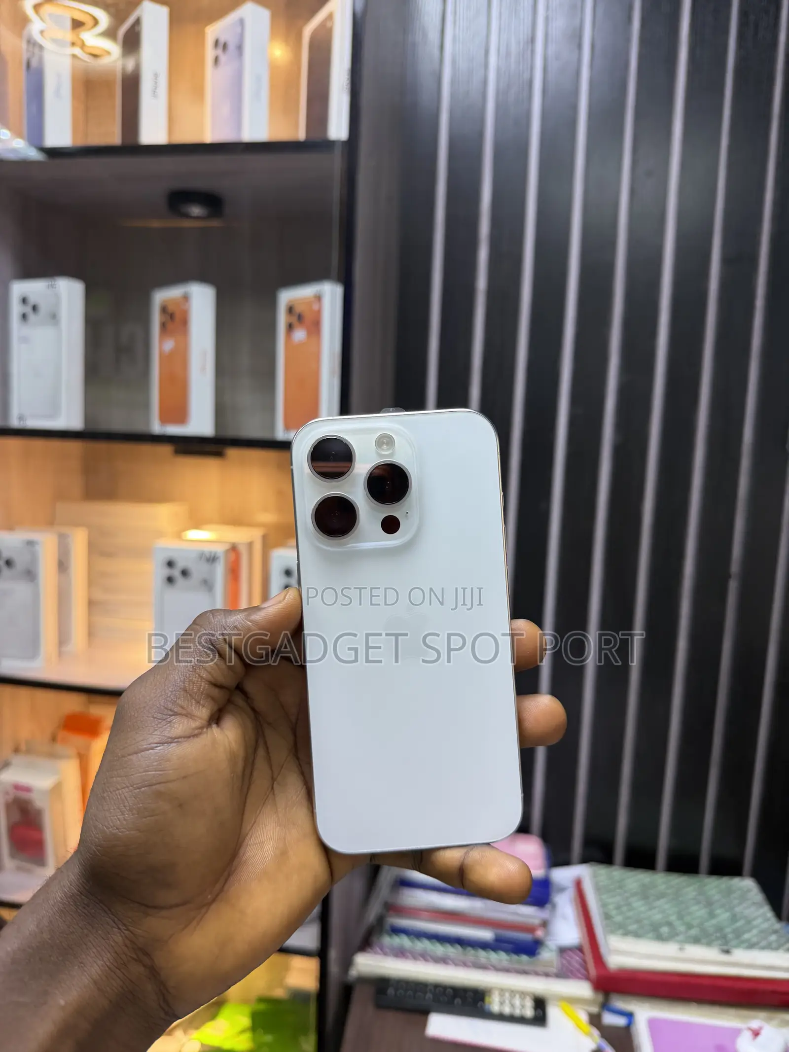 Apple iPhone 15 Pro 128 GB White