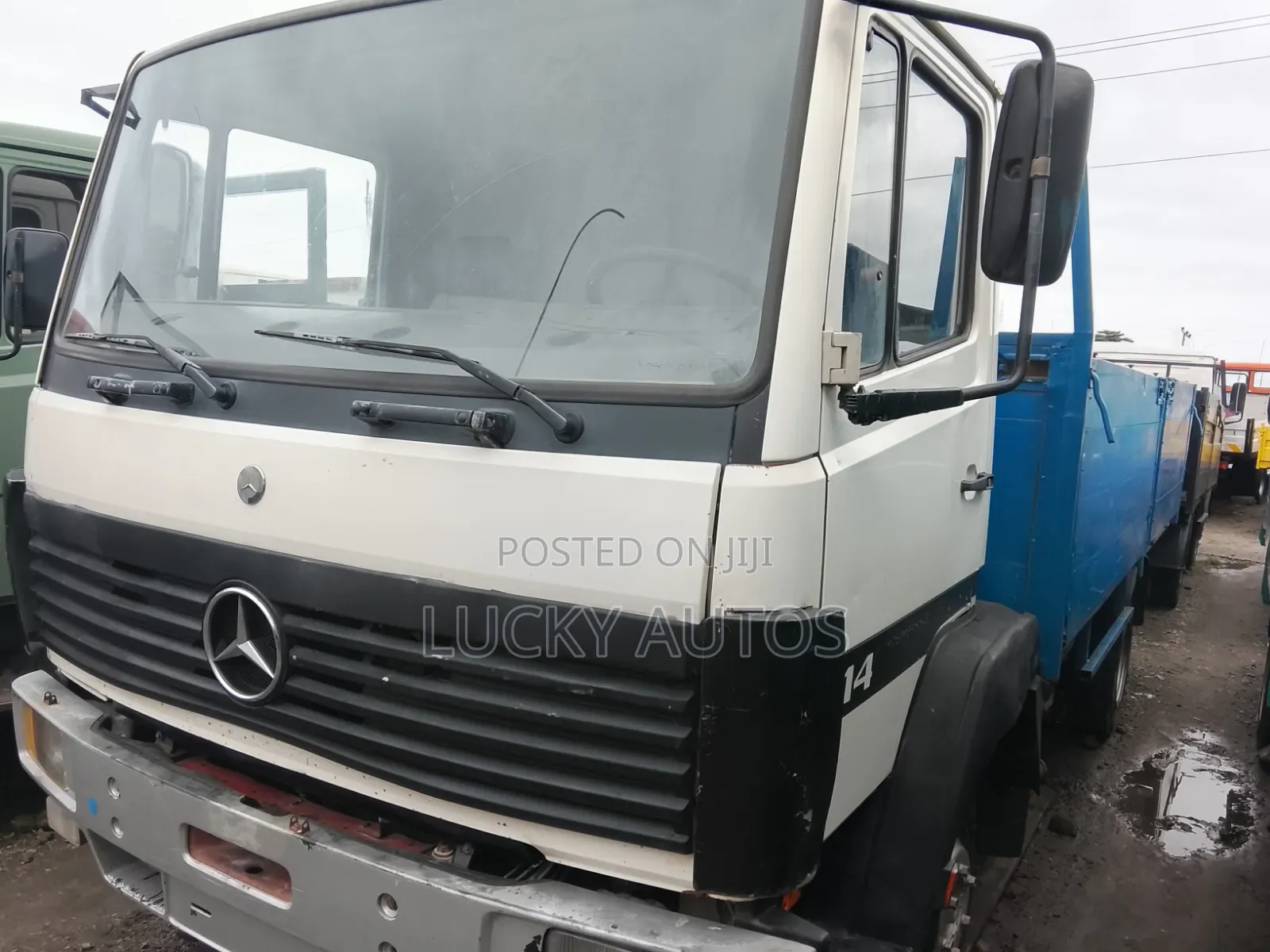 Mercedes-Benz 814