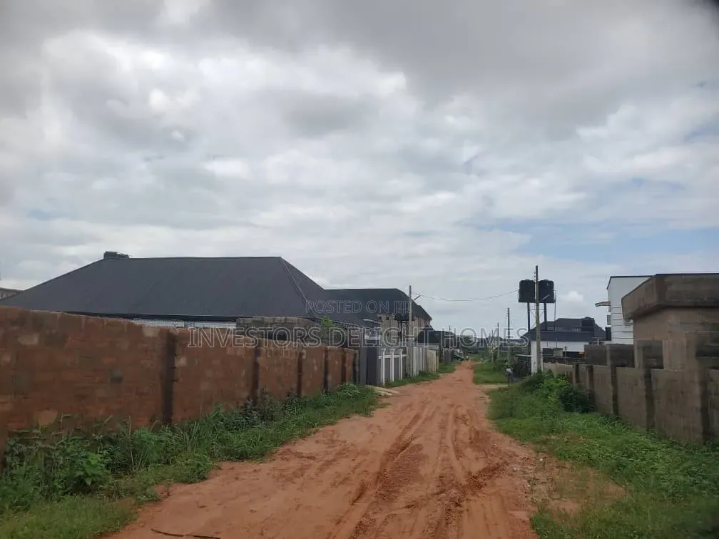 Residential/Commercial Land for Sale