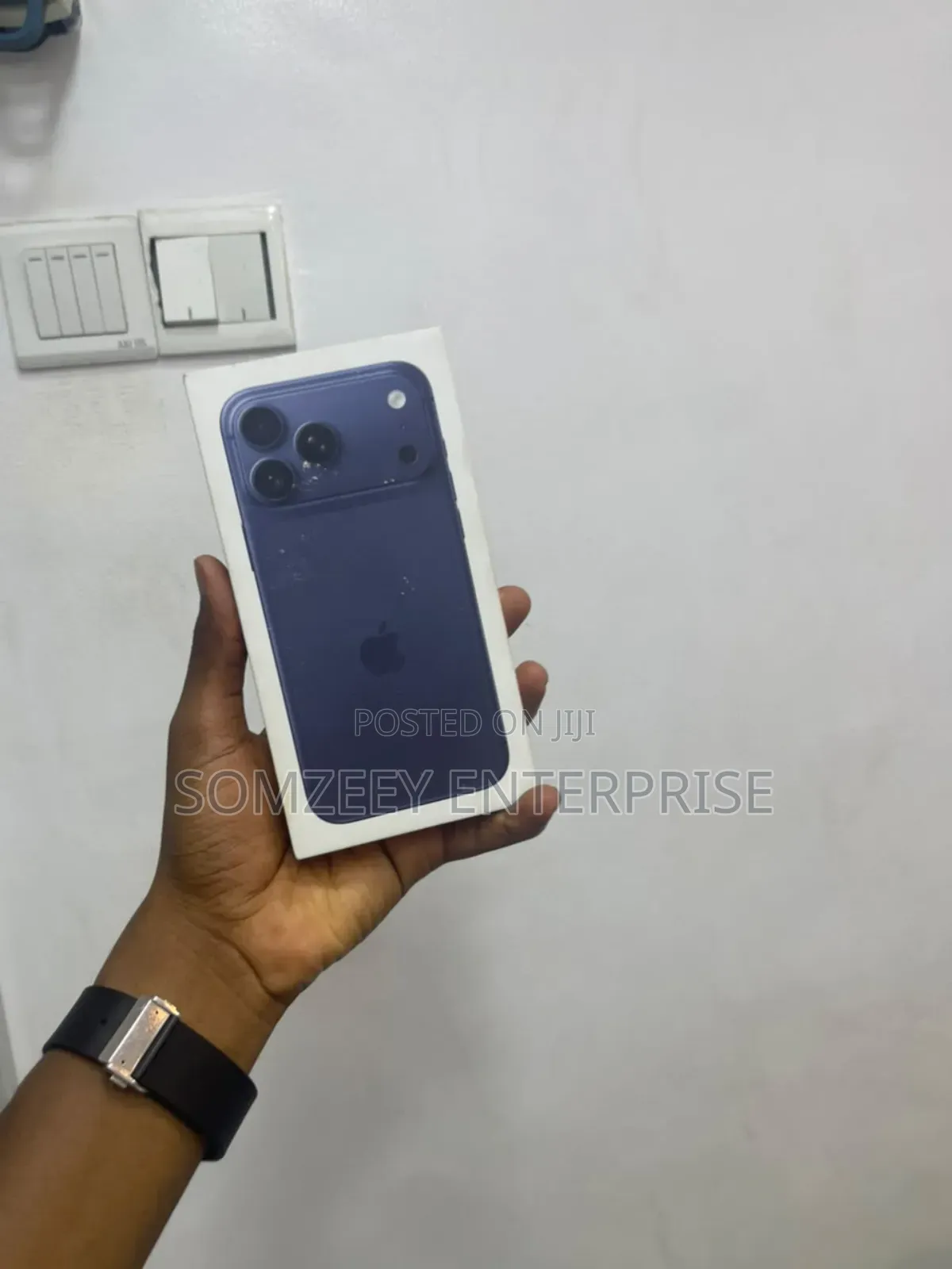 New Apple iPhone 17 Pro Max 256 GB Blue
