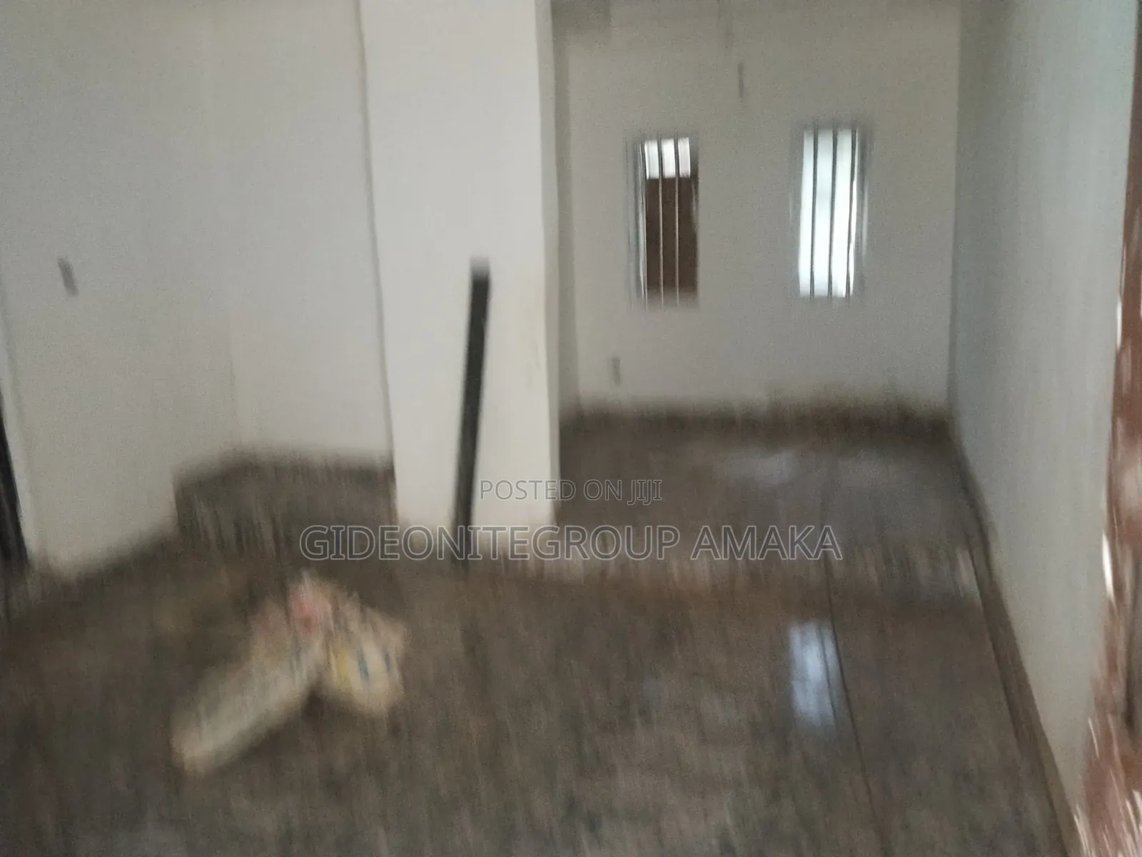 16bdrm House in Obadudu Road, Ethiope East for sale