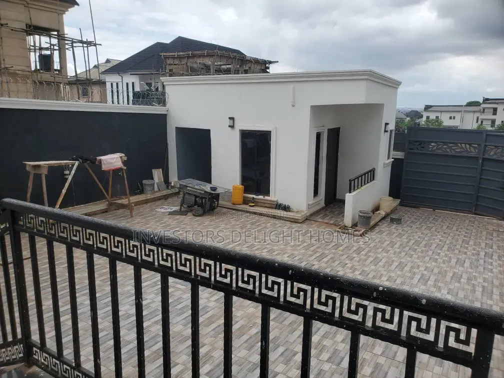 4bdrm Duplex in Airport View Estate, Oshimili North for sale