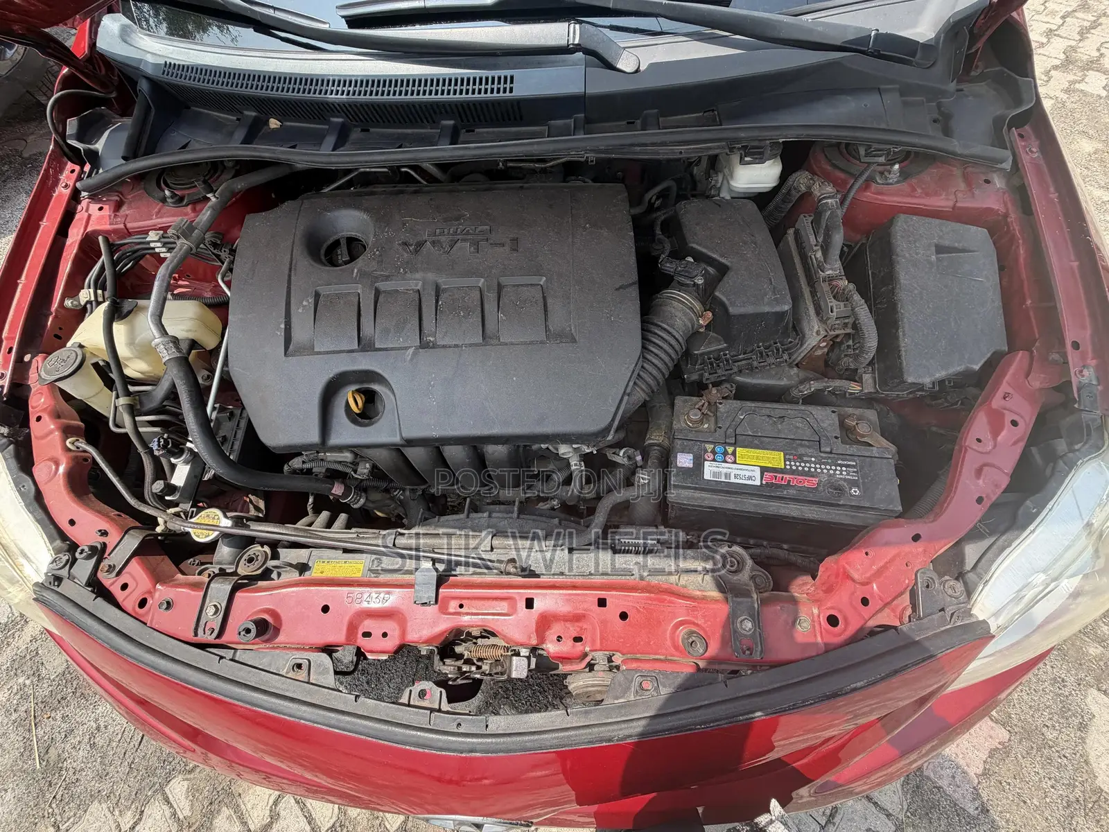 Toyota Corolla L 4-Speed Automatic 2013 Red