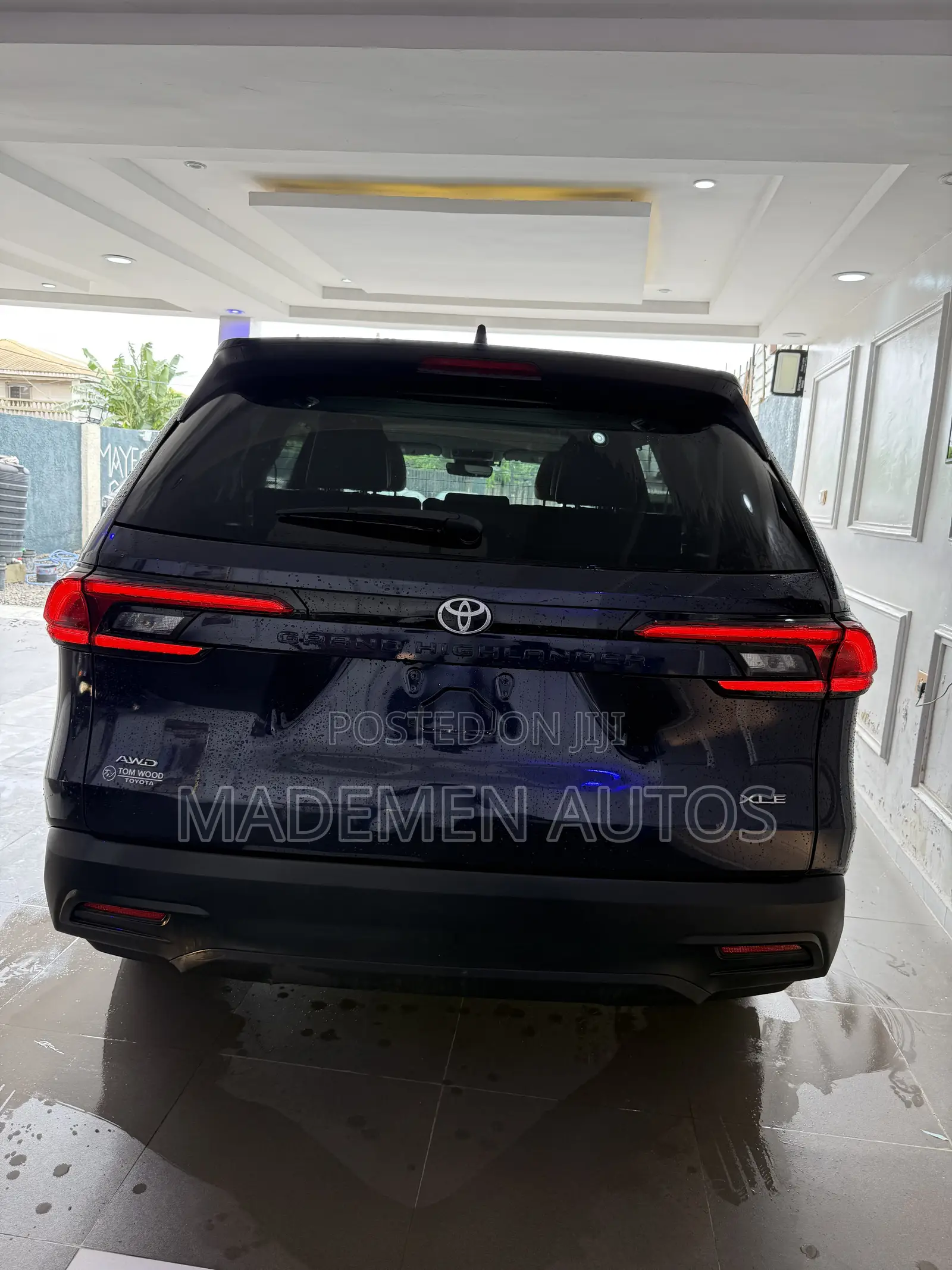 Toyota Highlander XLE AWD 2024 Blue
