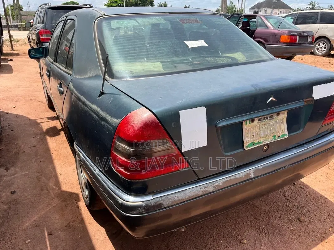 Mercedes-Benz C-Class C 180 (W203) 2002 Green