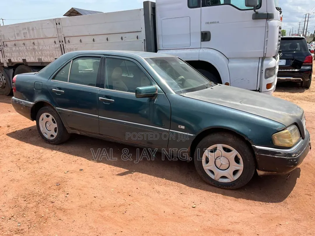Mercedes-Benz C-Class C 180 (W203) 2002 Green