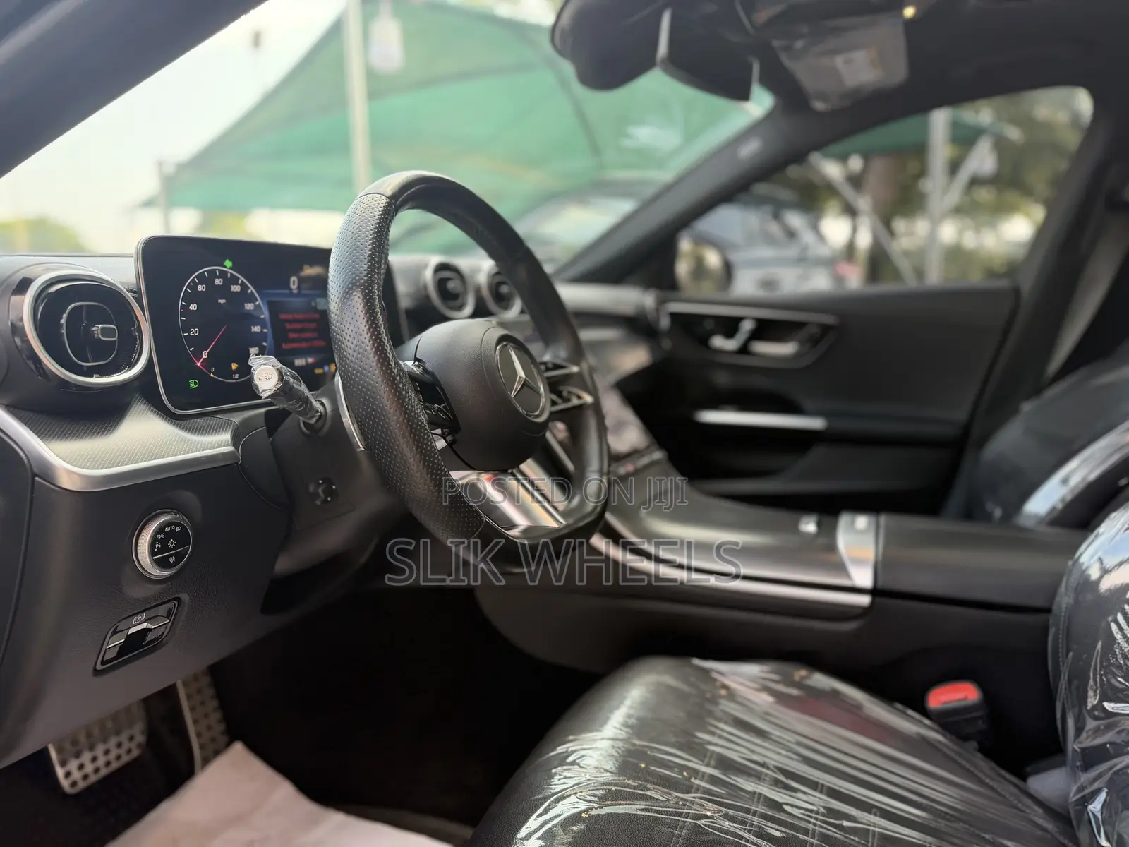Mercedes-Benz C300 2024 Black