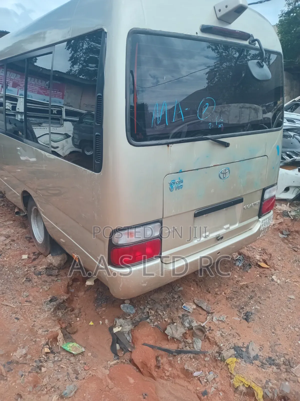 Toyota Coaster 2008 Gold