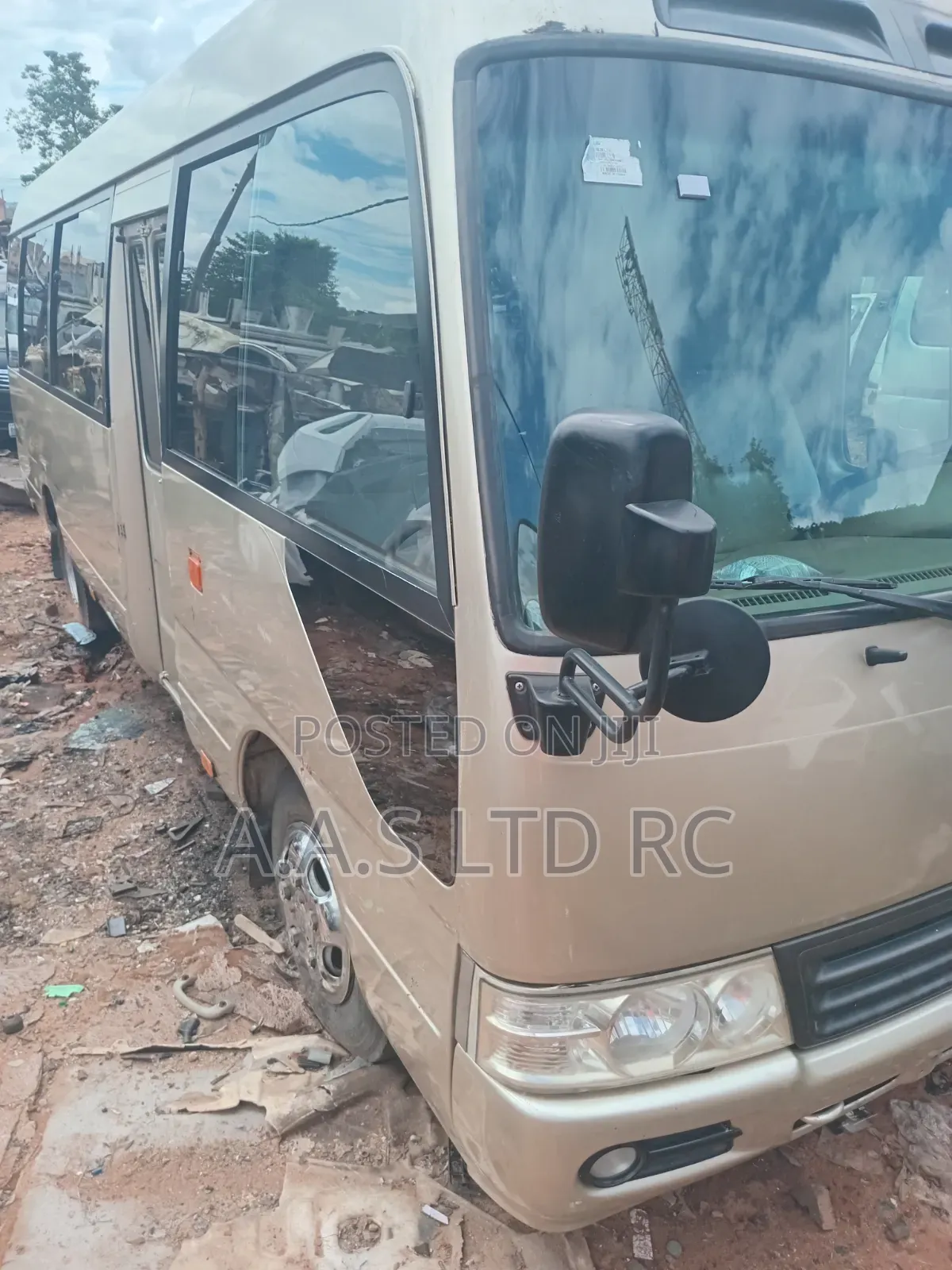 Toyota Coaster 2008 Gold