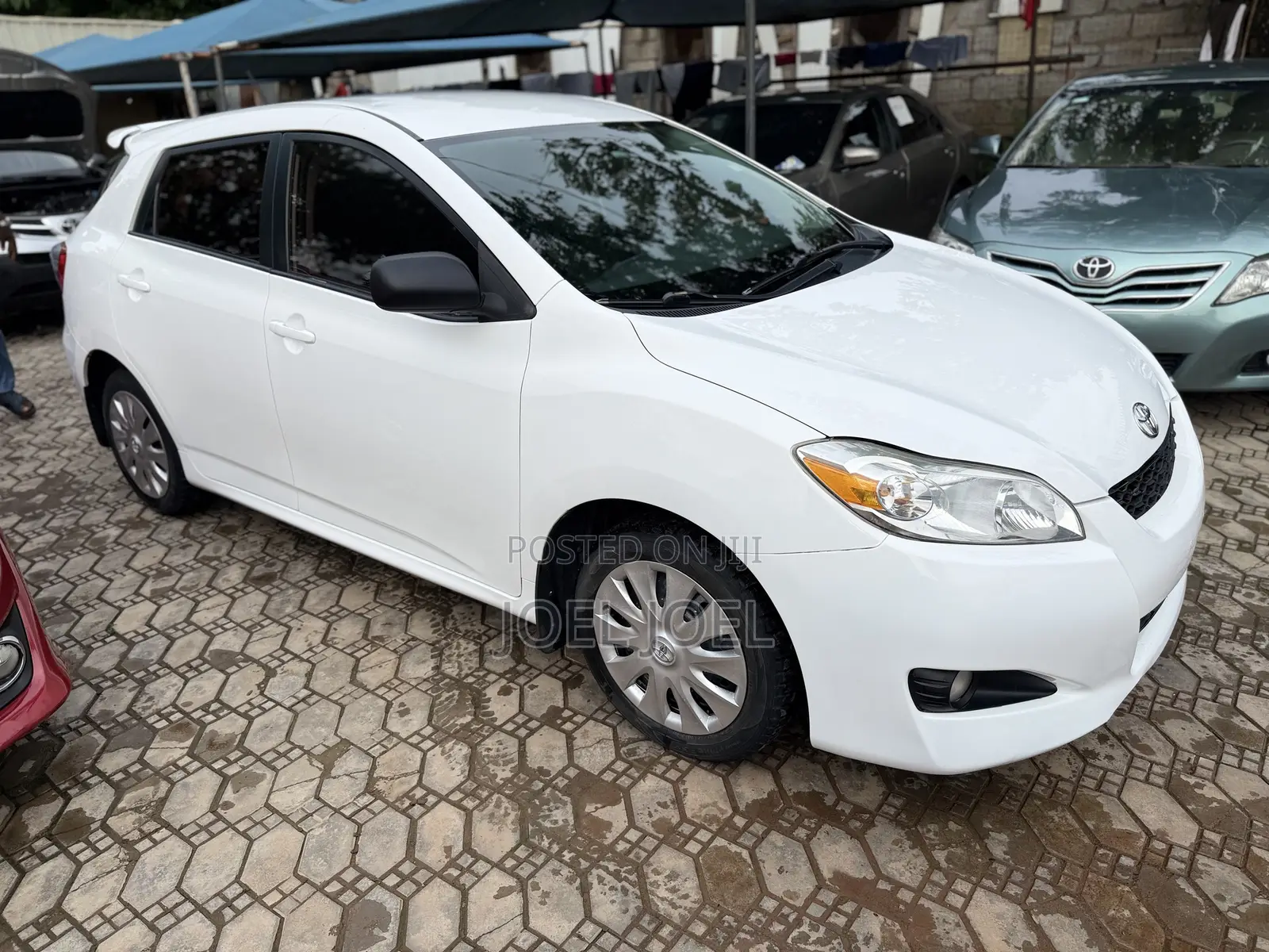 Toyota Matrix 2010 White