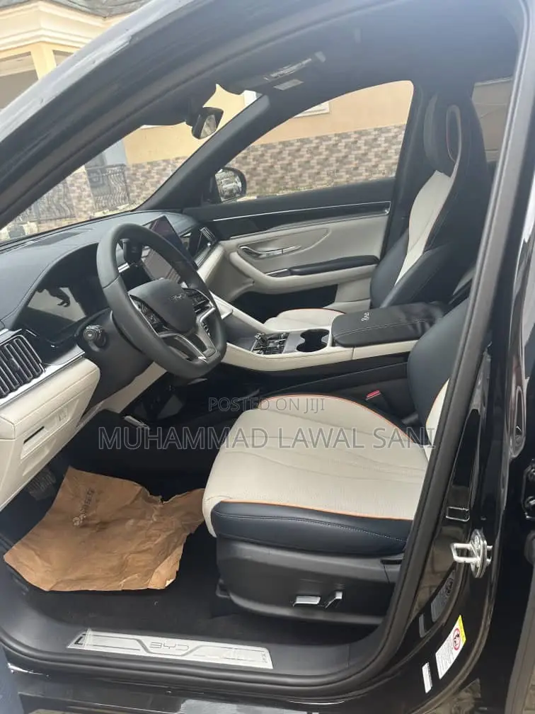 New BYD Song Plus 2024 Black