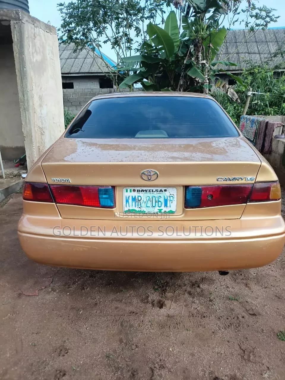 Toyota Camry 2001 Gold