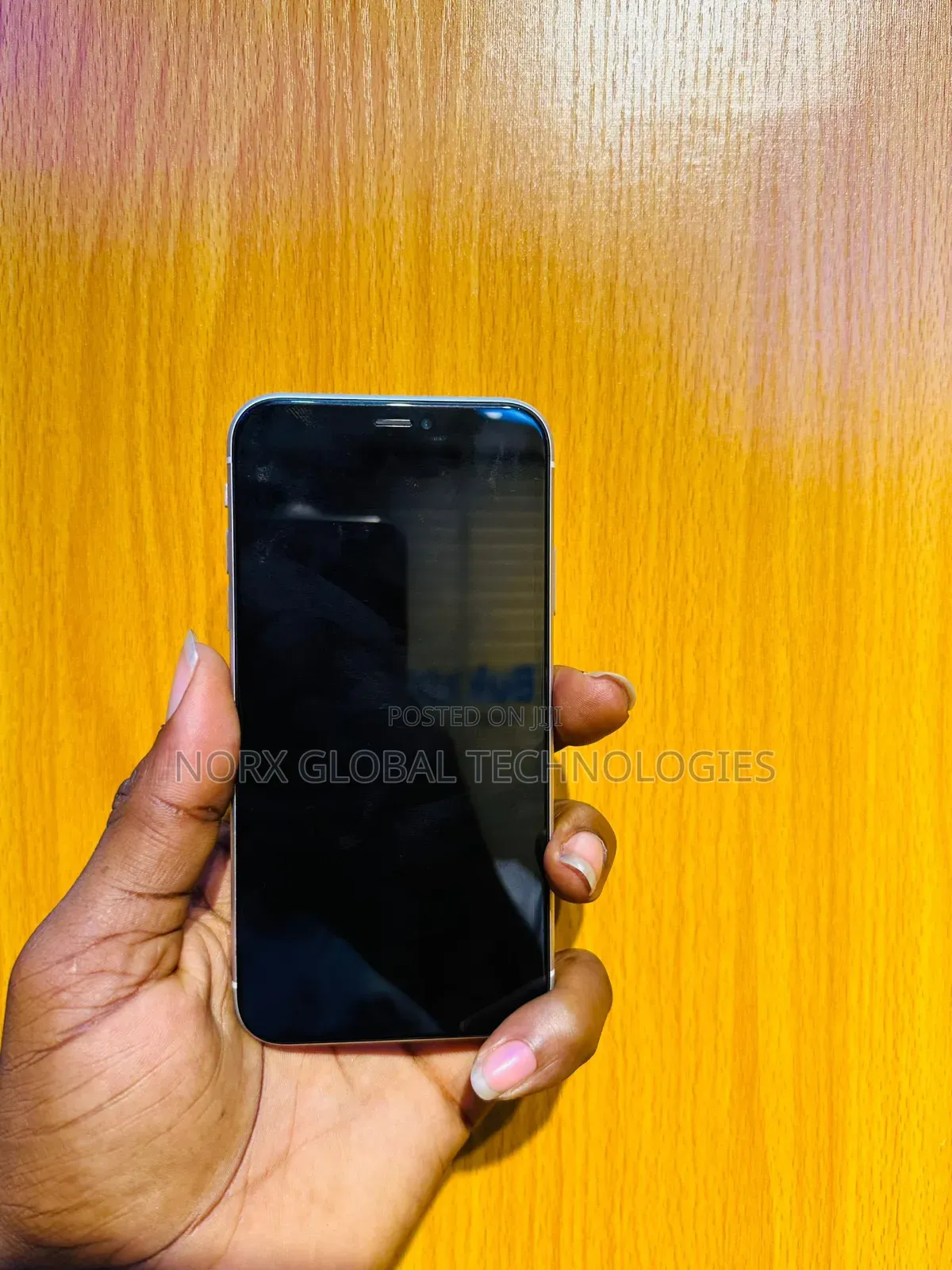 Apple iPhone XR 128 GB White