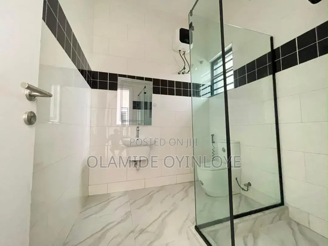 5 Bedroom Semi Detached Duplex With BQ