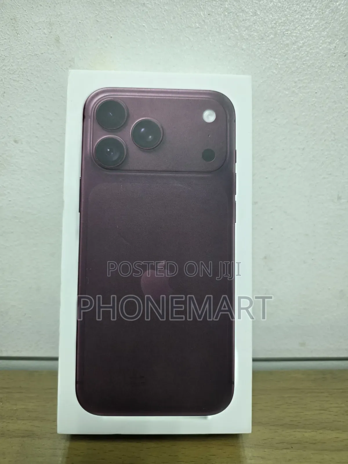 New Apple iPhone 18 Pro Max 1 TB Purple