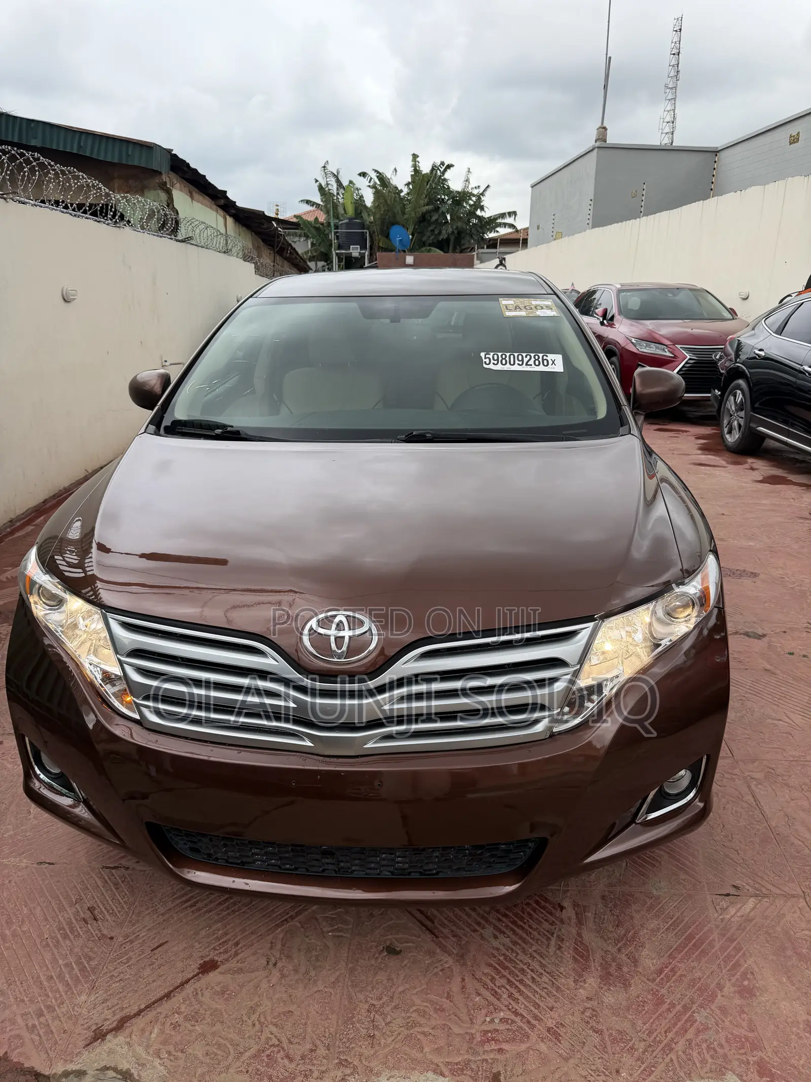 Toyota Venza LE 2012 Brown