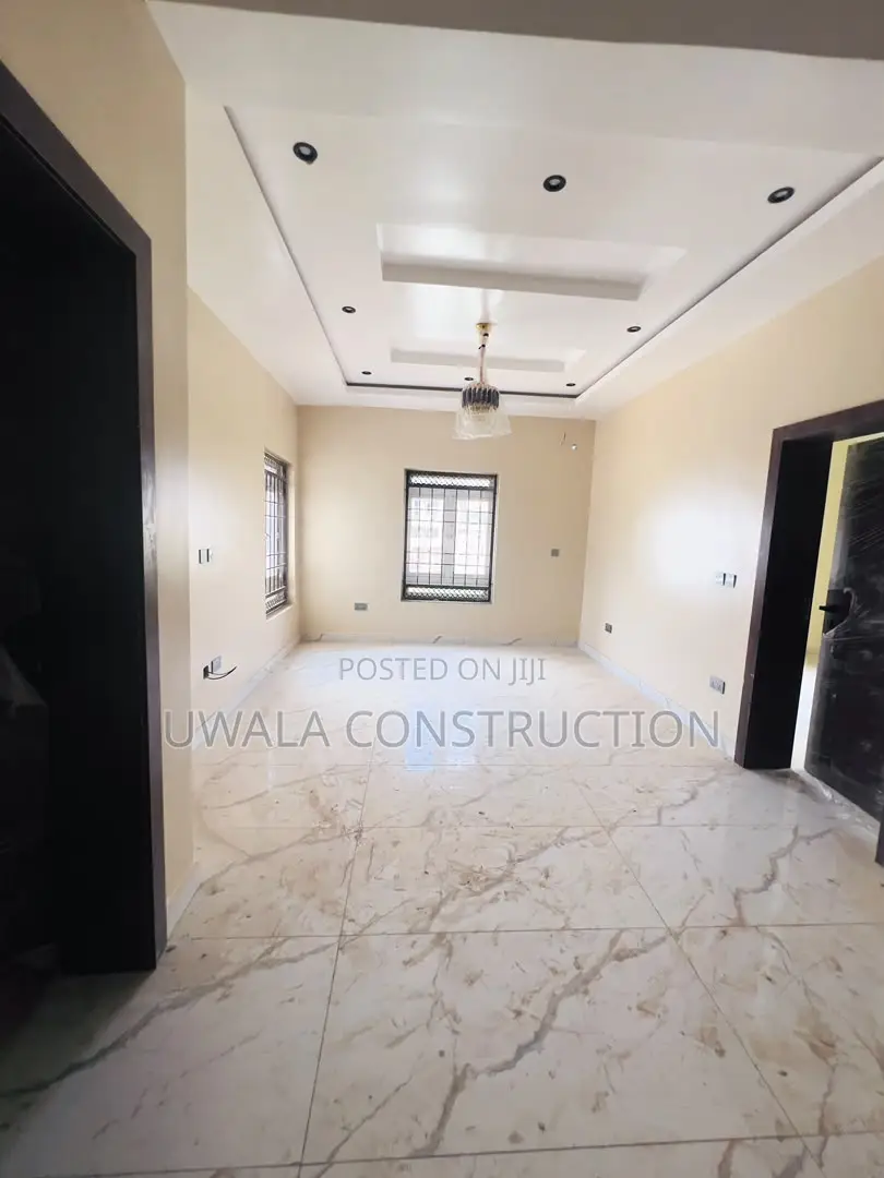 4bdrm Duplex in Guzape District for sale