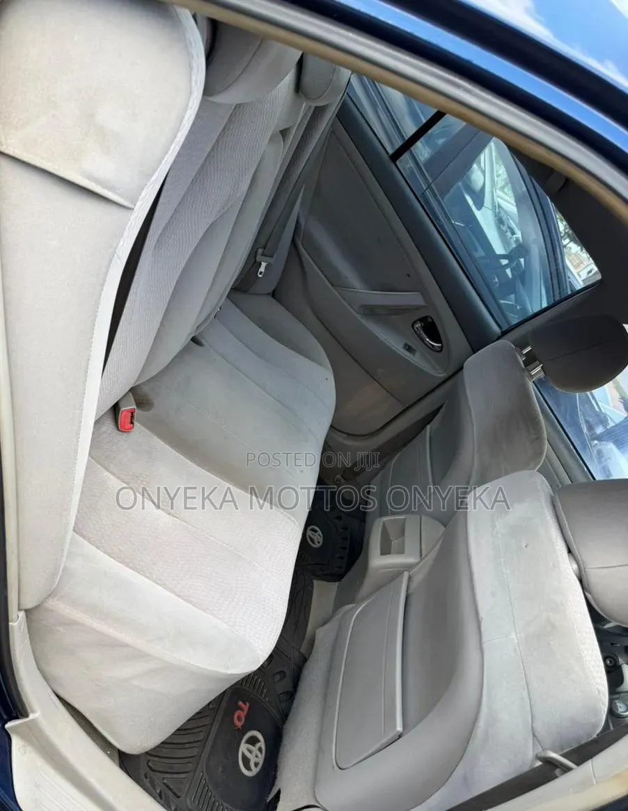 Toyota Camry 2010 Blue