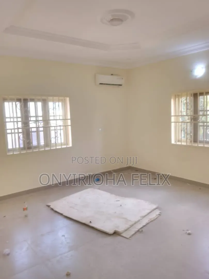 3bdrm Bungalow in Gwarinpa 6Th Avenue, Bunkoro for rent