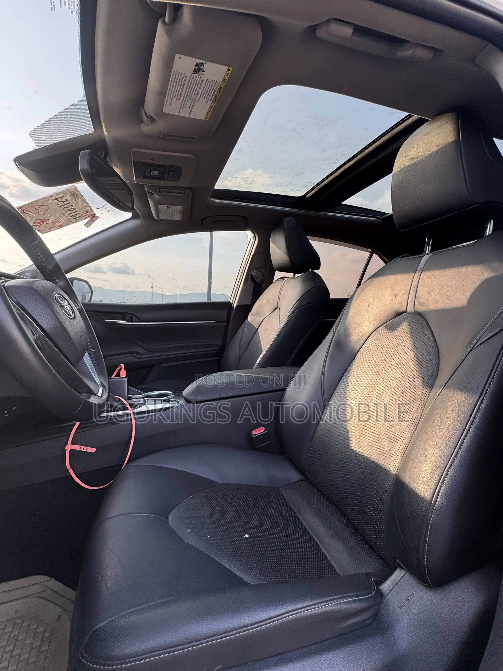 Toyota Camry XSE V6 FWD (3.5L 6cyl 8AM) 2018 White