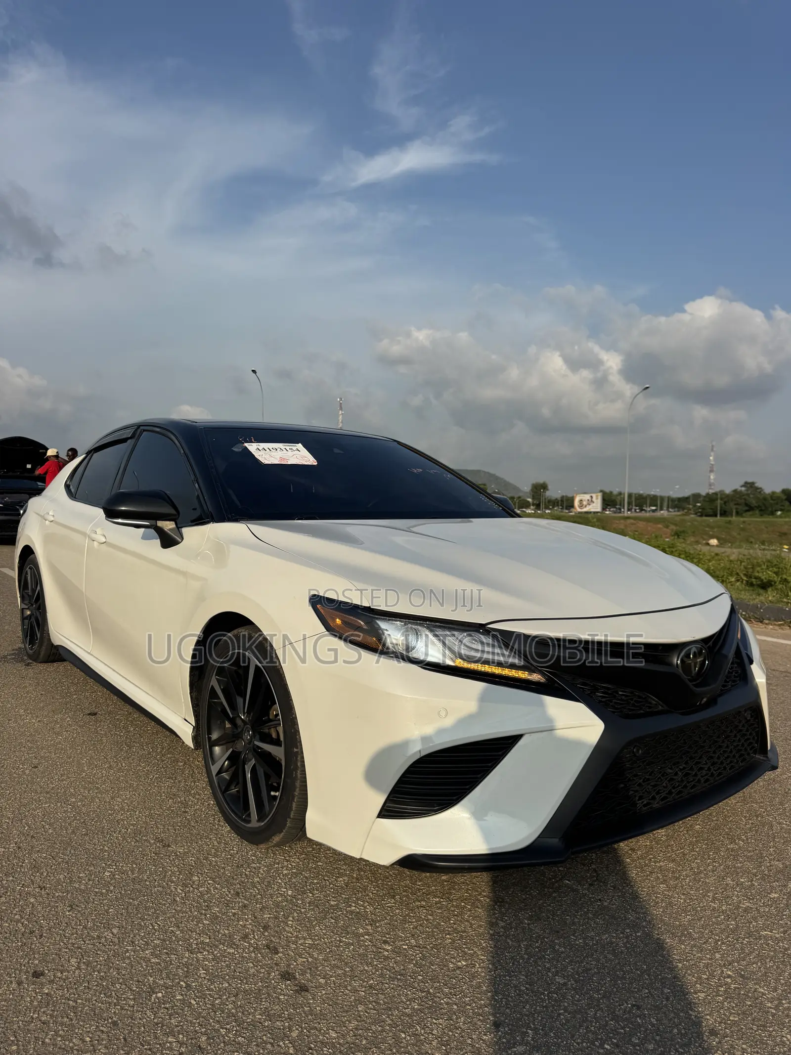 Toyota Camry XSE V6 FWD (3.5L 6cyl 8AM) 2018 White