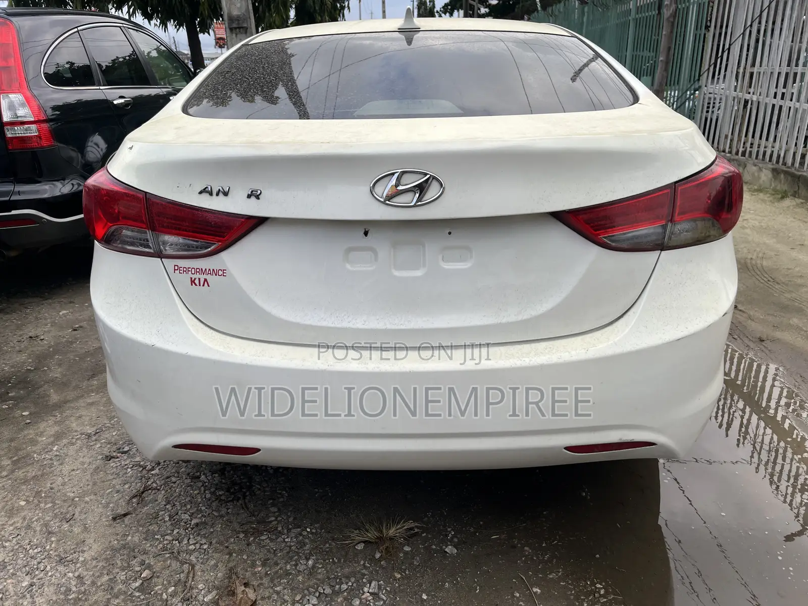 Hyundai Elantra Limited 2012 White