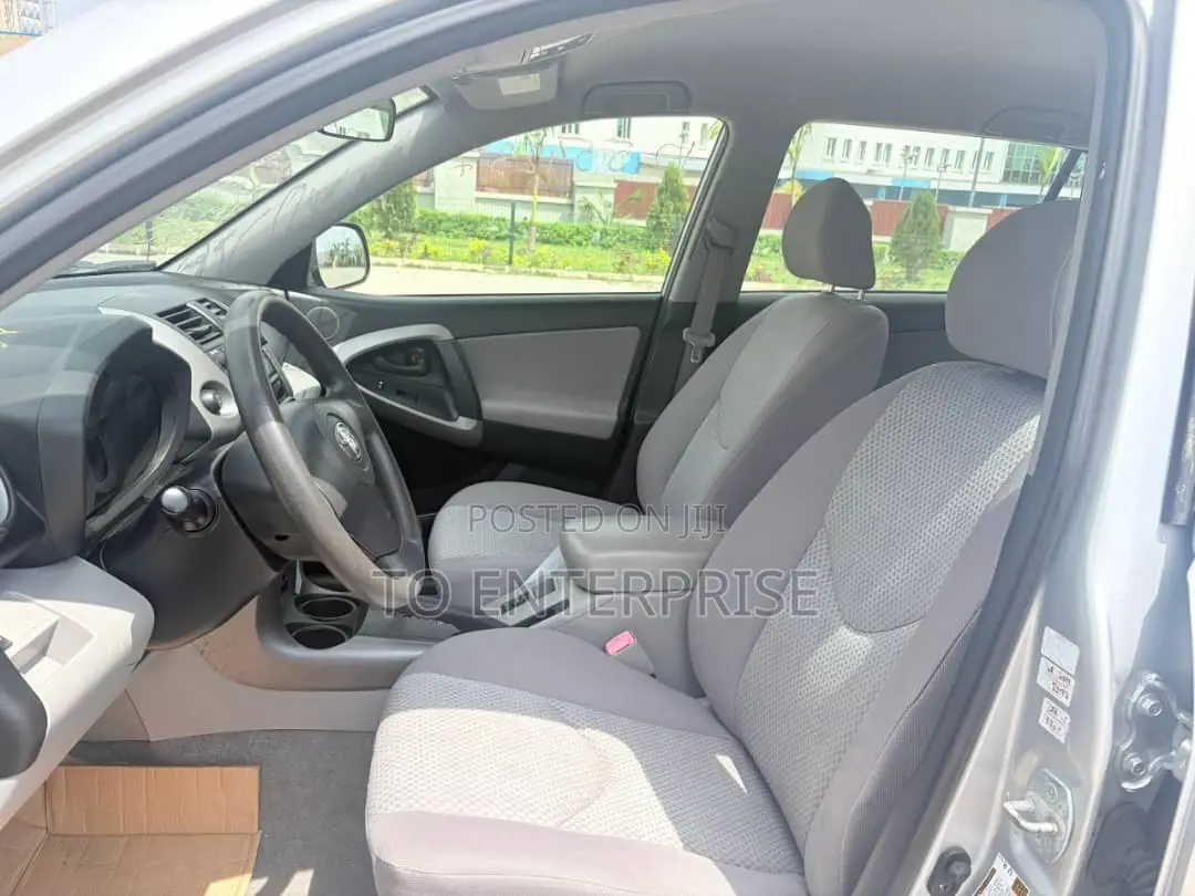 Toyota RAV4 2008 Silver