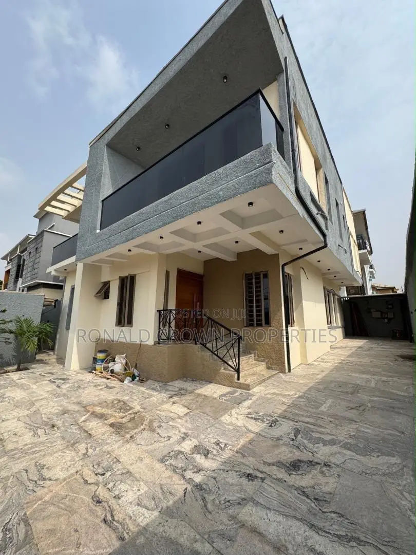 4bdrm Duplex in Mangoro for sale