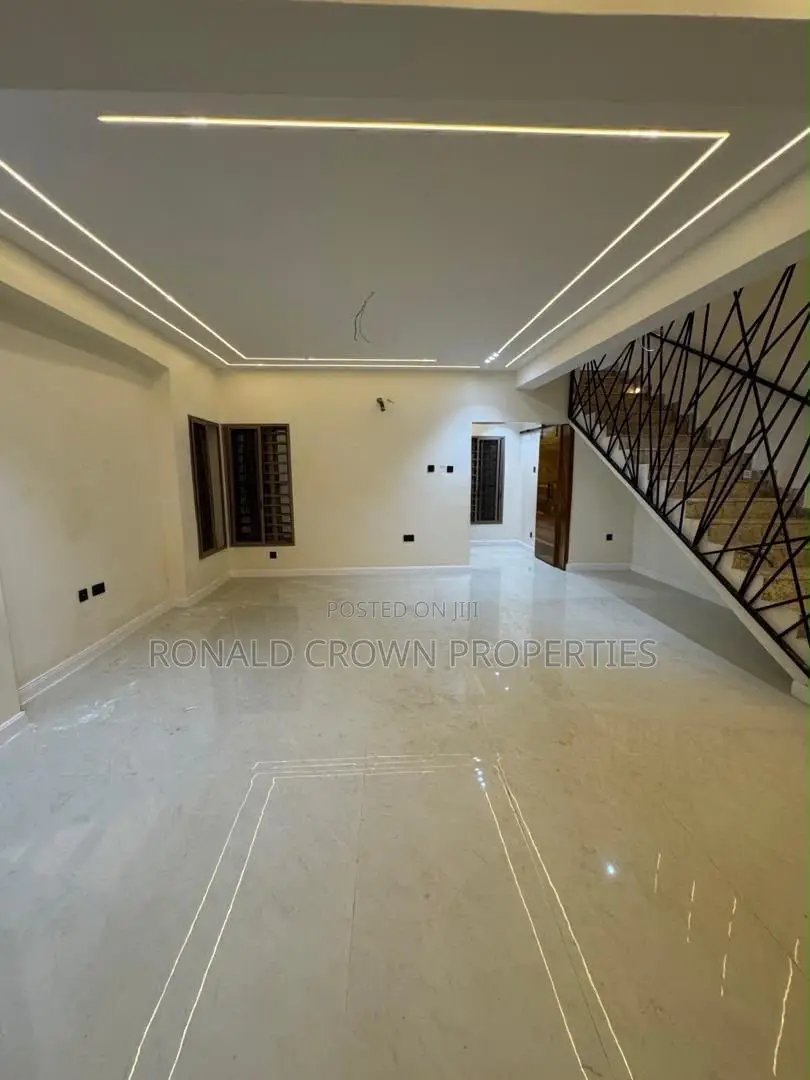 4bdrm Duplex in Mangoro for sale