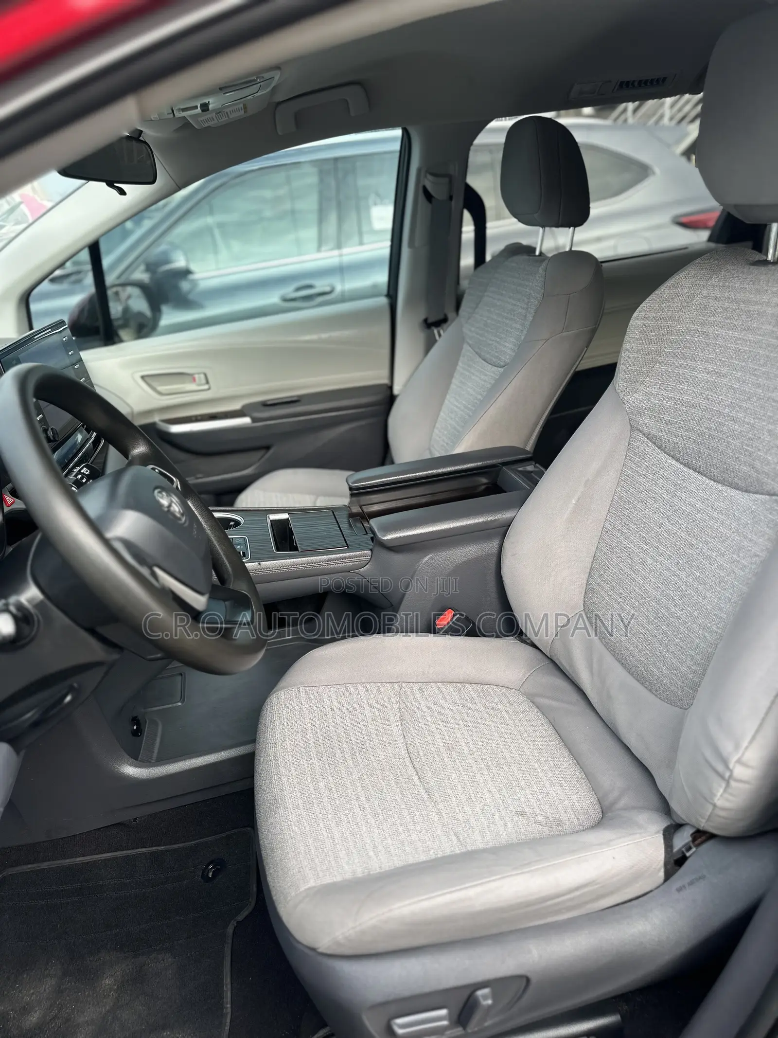 Toyota Sienna LE 8-Passenger 2021 Burgundy